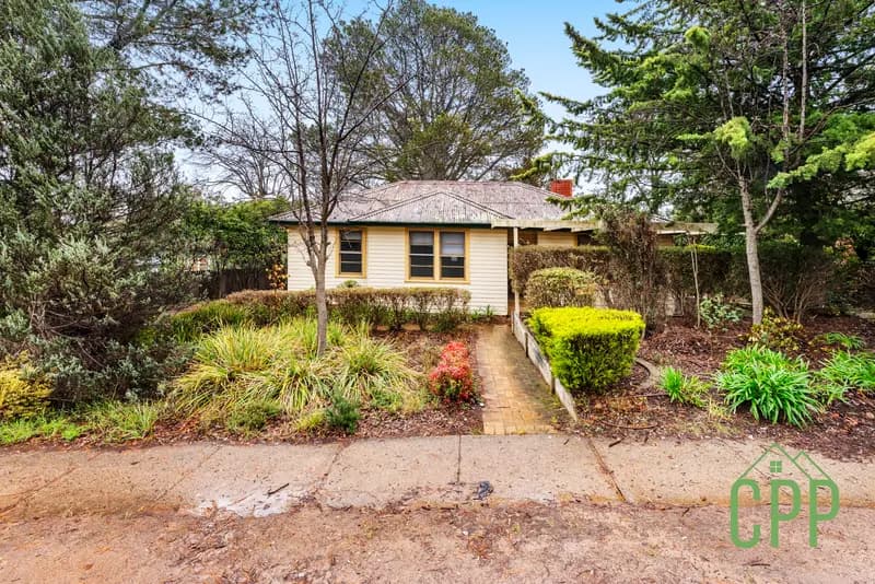 25 Chisholm Street