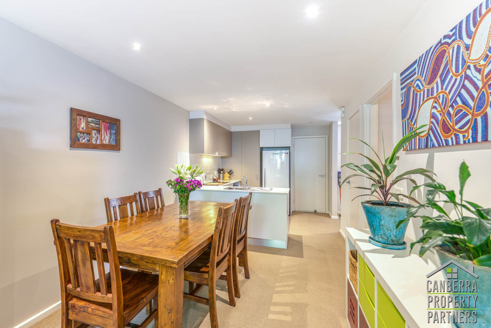 15_2Archibald _indoor_HDR_16